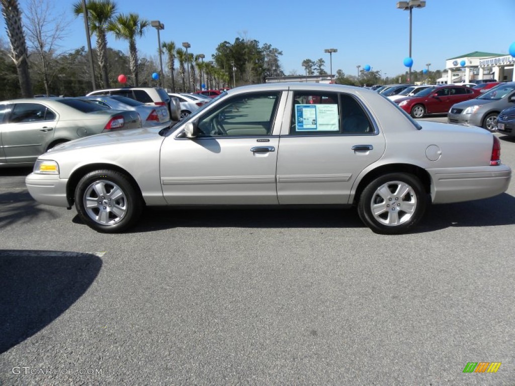 Silver Birch Metallic 2011 Ford Crown Victoria LX Exterior Photo #61273196