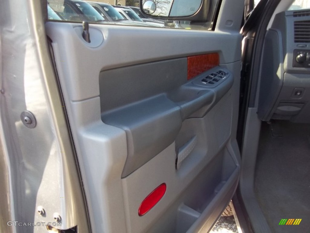 2006 Ram 1500 Laramie Quad Cab 4x4 - Mineral Gray Metallic / Medium Slate Gray photo #4