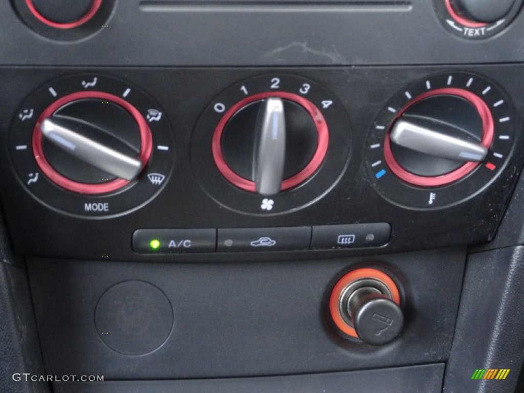 2009 Mazda MAZDA3 i Touring Sedan Controls Photo #61275242