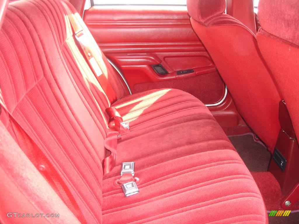 1992 Topaz GS Sedan - Oxford White / Red photo #13
