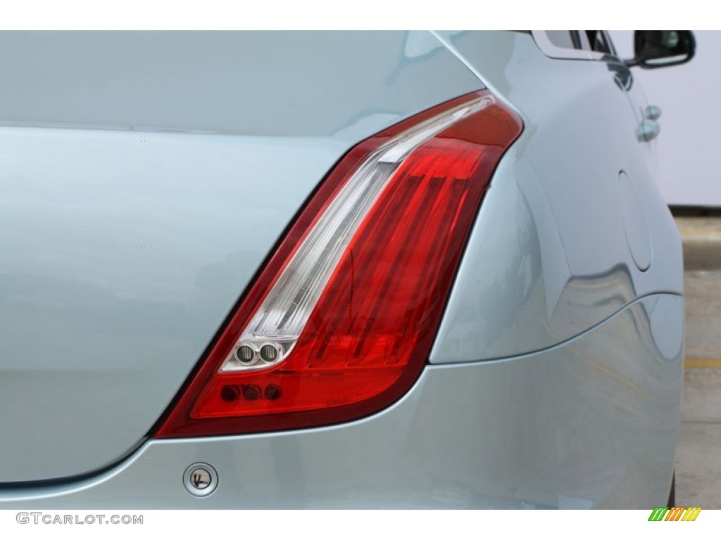 2012 XJ XJ - Crystal Blue Metallic / Ivory/Navy photo #12