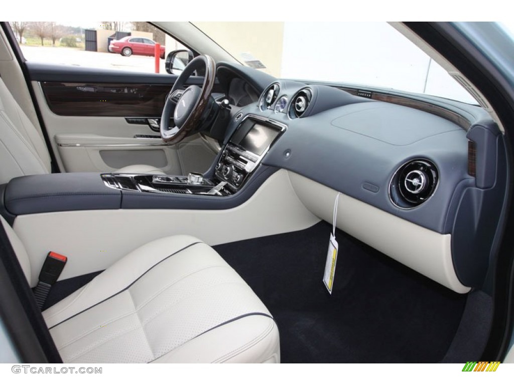 Ivory/Navy Interior 2012 Jaguar XJ XJ Photo #61278341