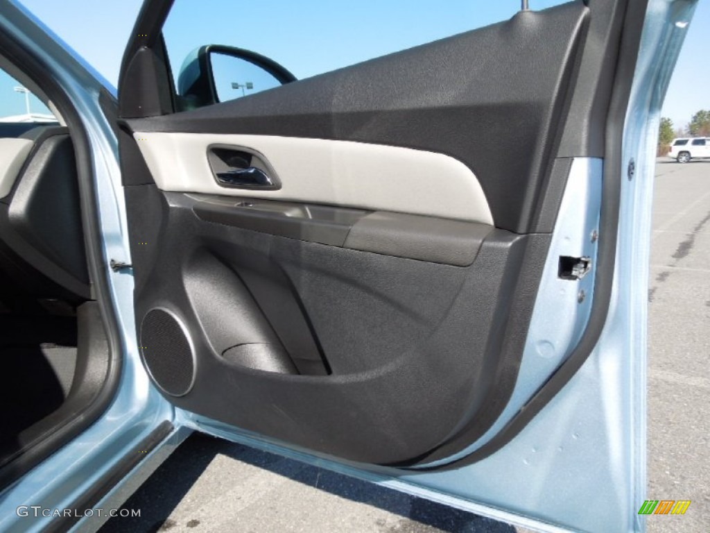 2012 Chevrolet Cruze Eco Medium Titanium Door Panel Photo #61280060