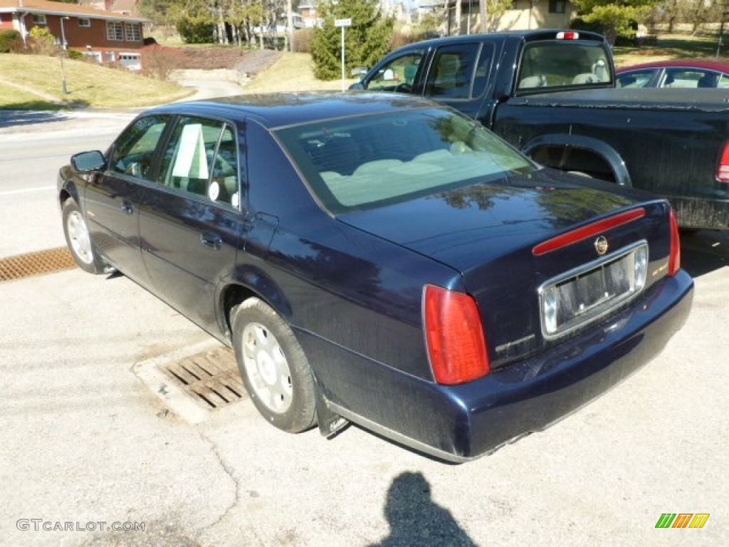 2002 DeVille Sedan - Blue Onyx Metallic / Dark Gray photo #3