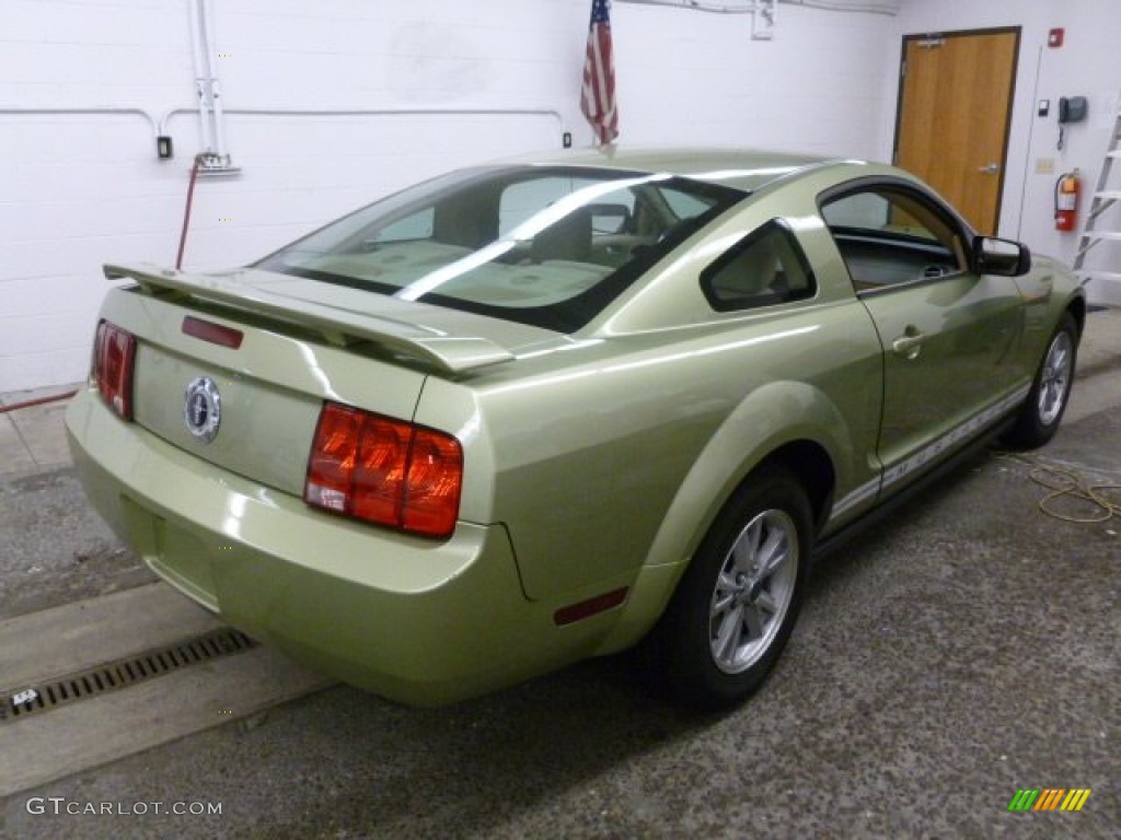 2006 Mustang V6 Deluxe Coupe - Legend Lime Metallic / Light Parchment photo #3