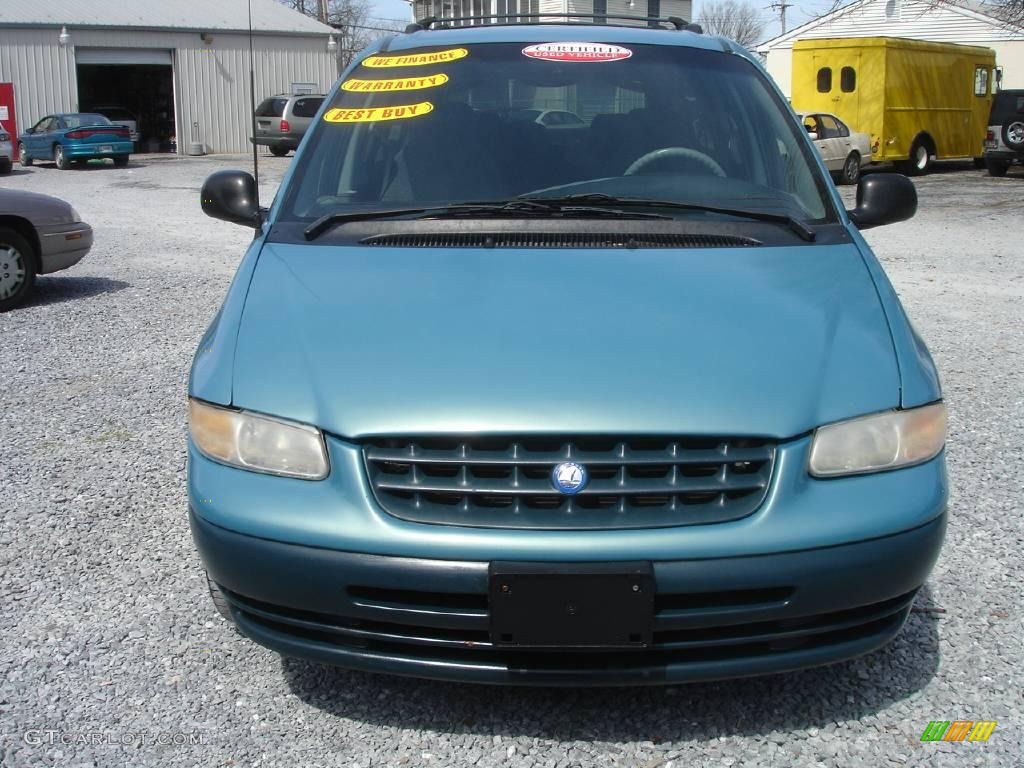 1996 Grand Voyager SE - Island Teal Pearl / Gray photo #2