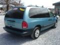 Island Teal Pearl - Grand Voyager SE Photo No. 5