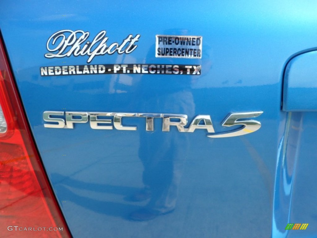 2006 Spectra Spectra5 Hatchback - Spark Blue / Gray photo #17