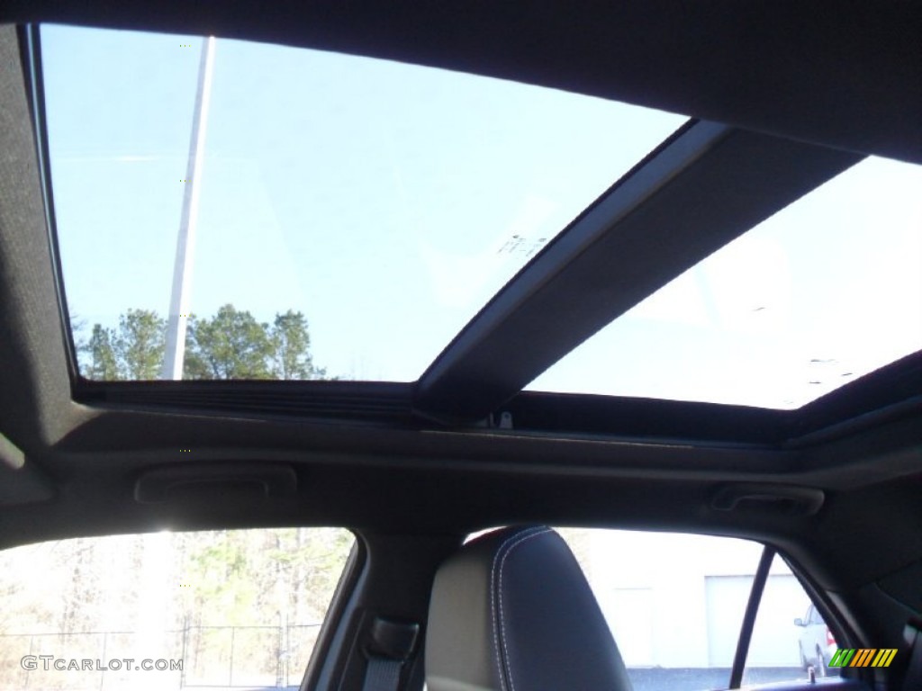 2012 Chrysler 300 S V6 Sunroof Photo #61283312