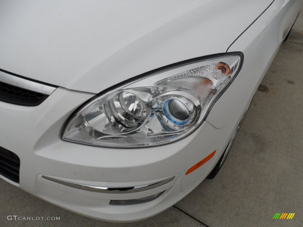 2012 Elantra SE Touring - Shimmering White / Beige photo #9