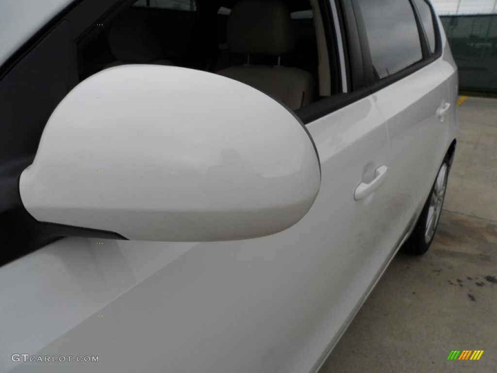 2012 Elantra SE Touring - Shimmering White / Beige photo #12