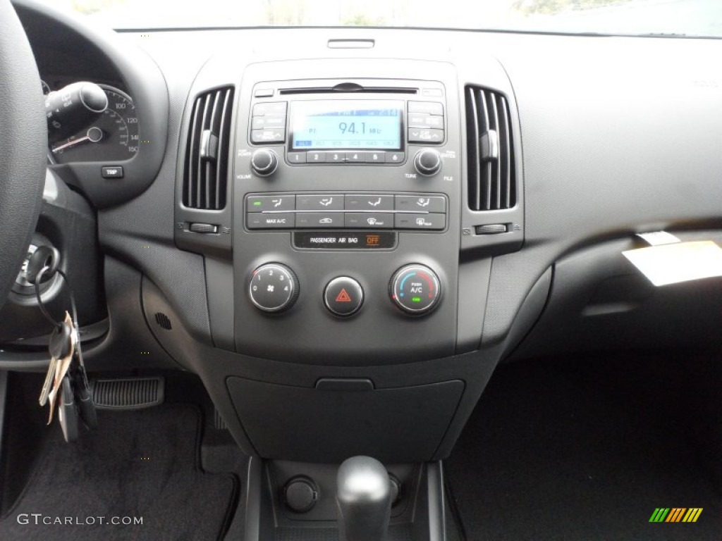 2012 Hyundai Elantra GLS Touring Controls Photo #61283993