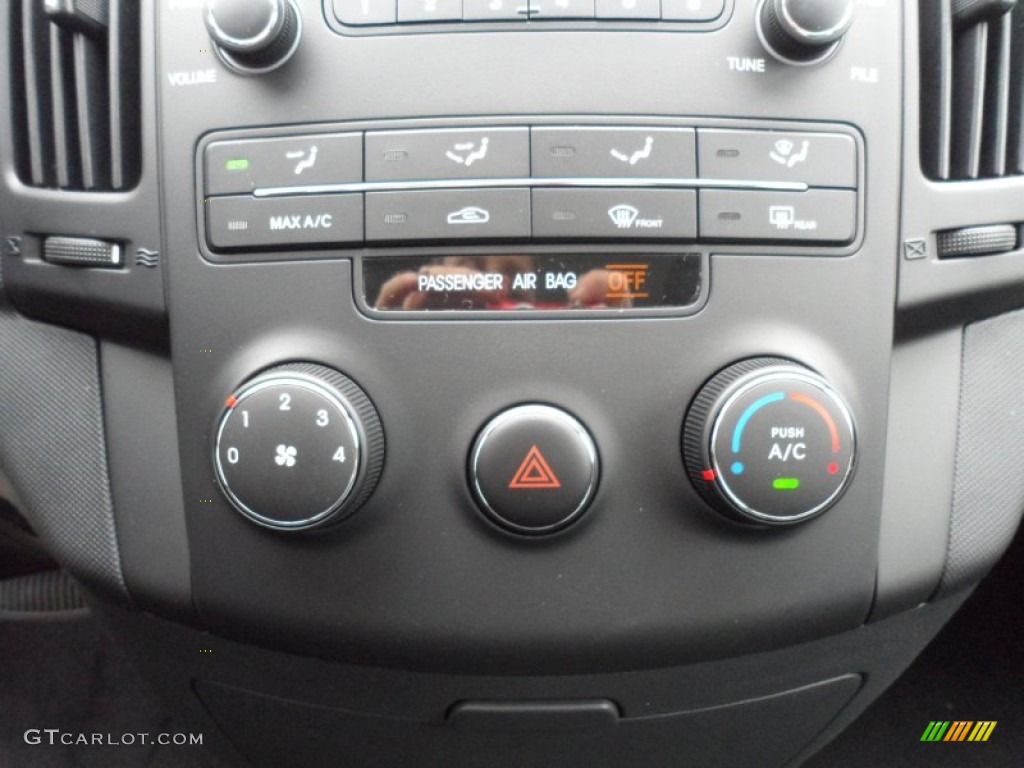 2012 Hyundai Elantra GLS Touring Controls Photo #61284008