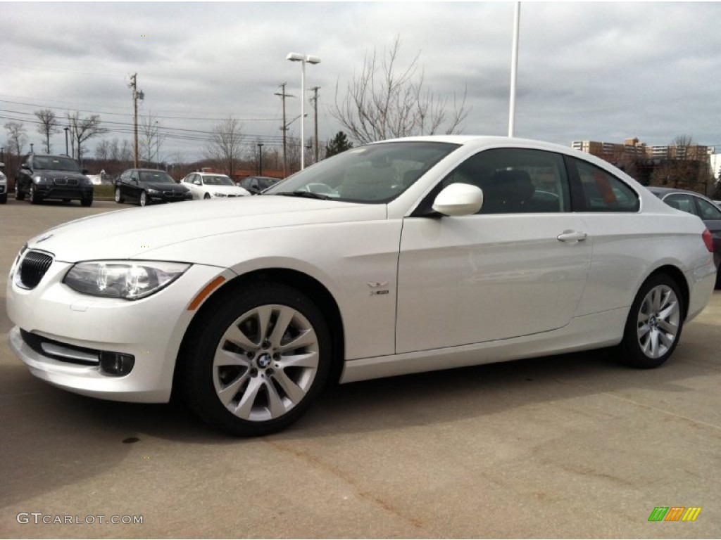 Mineral White Metallic BMW 3 Series