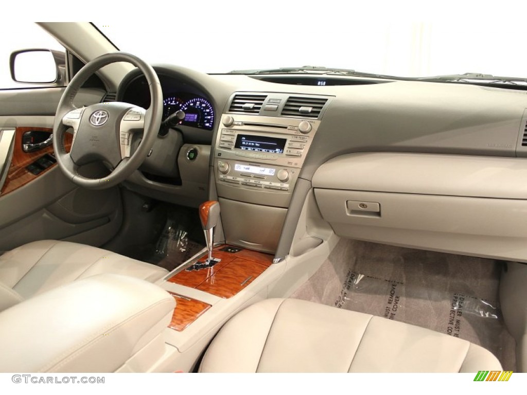 Ash Gray Interior 2010 Toyota Camry XLE V6 Photo #61285394