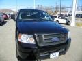 2005 Black Ford F150 STX SuperCab 4x4  photo #9