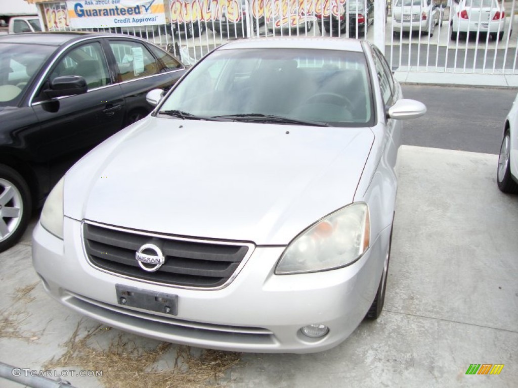 2003 Altima 3.5 SE - Sheer Silver Metallic / Charcoal photo #1