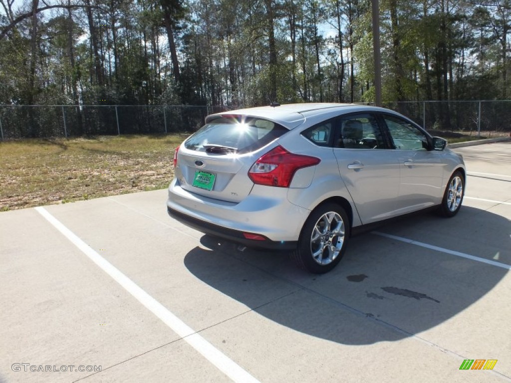 2012 Focus SEL 5-Door - Ingot Silver Metallic / Stone photo #3