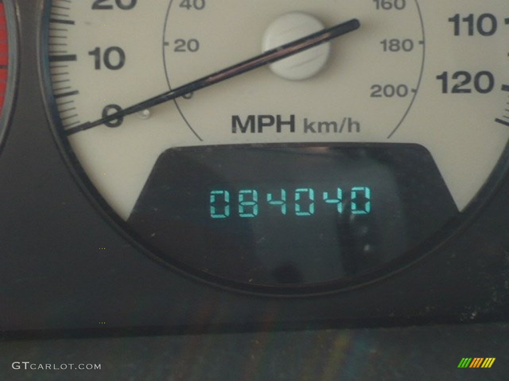2004 Grand Cherokee Overland 4x4 - Graphite Metallic / Dark Slate Gray photo #29