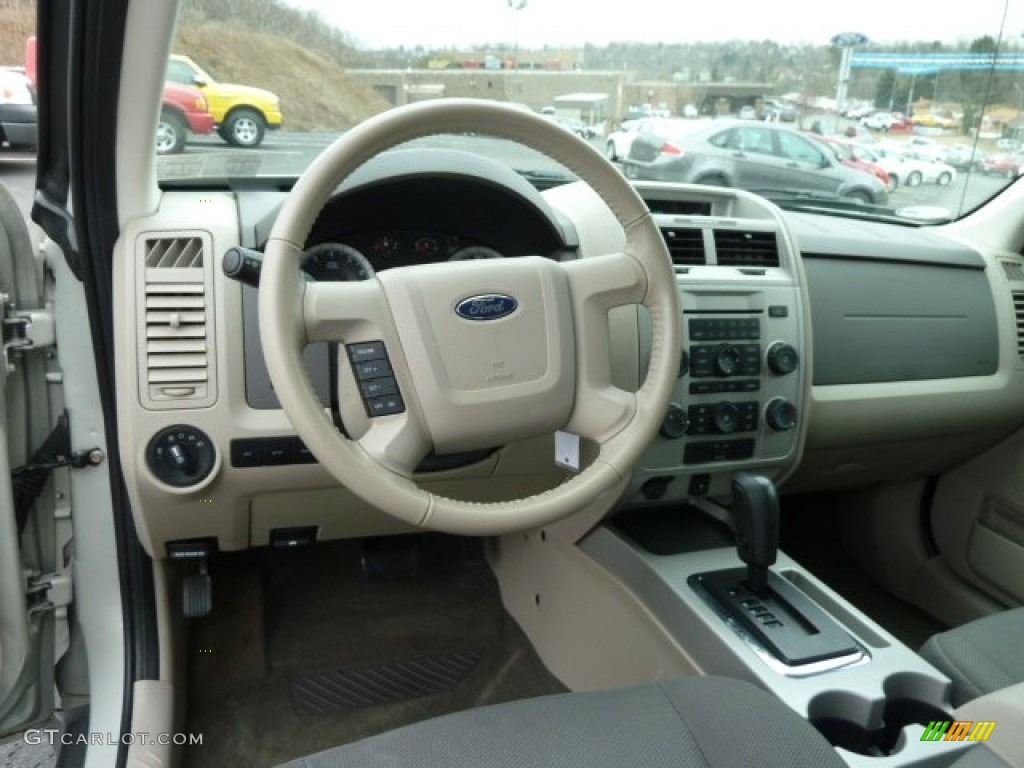 2009 Escape XLT V6 4WD - Light Sage Metallic / Stone photo #10