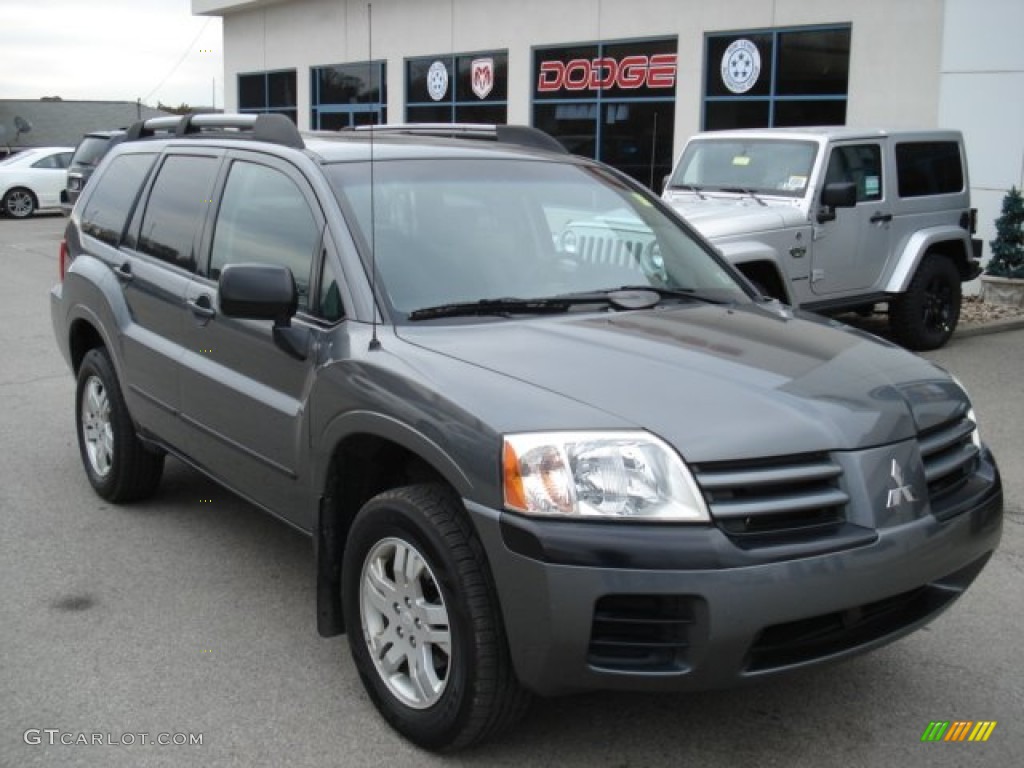 2004 Endeavor LS - Titanium Gray Pearl / Charcoal Gray photo #2