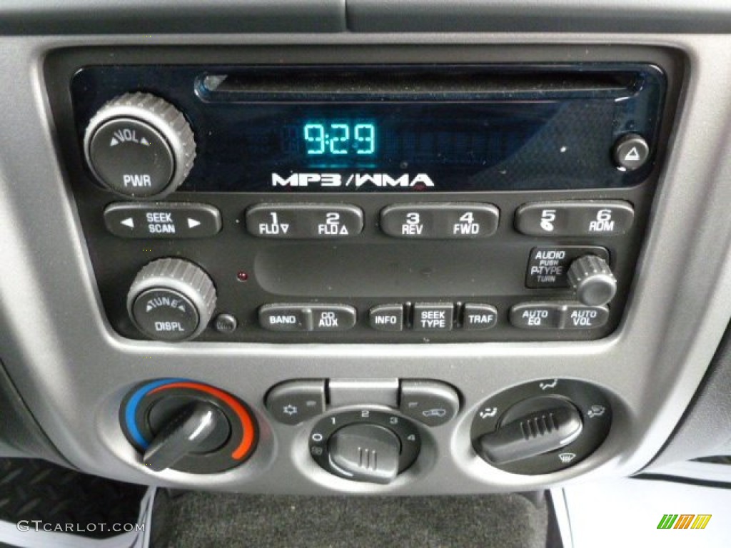2011 GMC Canyon SLE Regular Cab Controls Photo #61299145