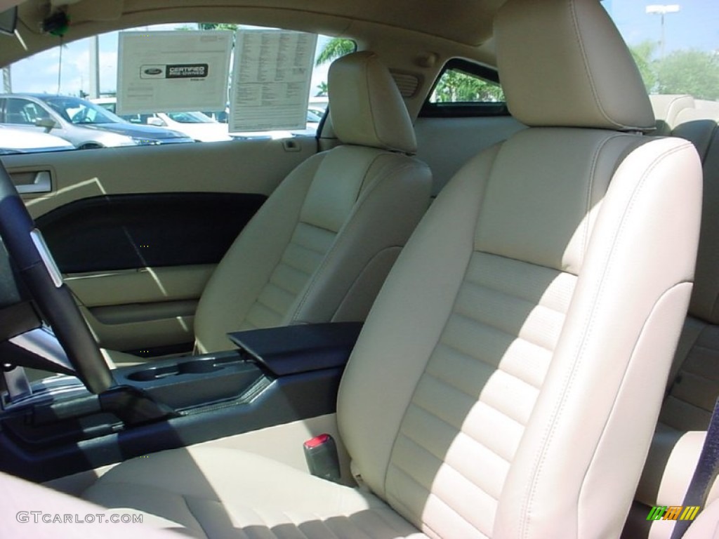 2006 Mustang GT Premium Coupe - Vista Blue Metallic / Light Parchment photo #16