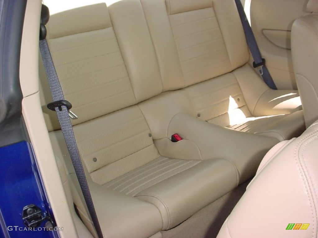 2006 Mustang GT Premium Coupe - Vista Blue Metallic / Light Parchment photo #20