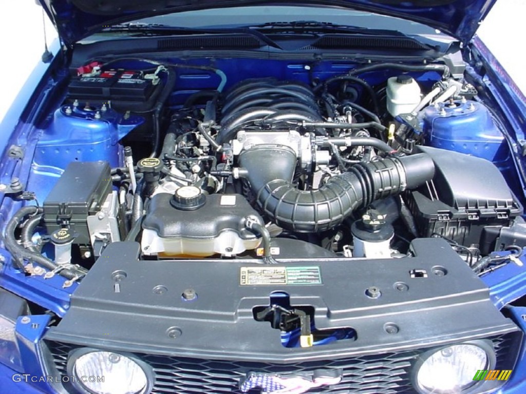 2006 Ford Mustang GT Premium Coupe 4.6 Liter SOHC 24-Valve VVT V8 Engine Photo #61299575