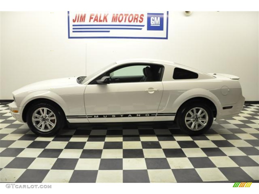 2007 Mustang V6 Deluxe Coupe - Performance White / Dark Charcoal photo #19