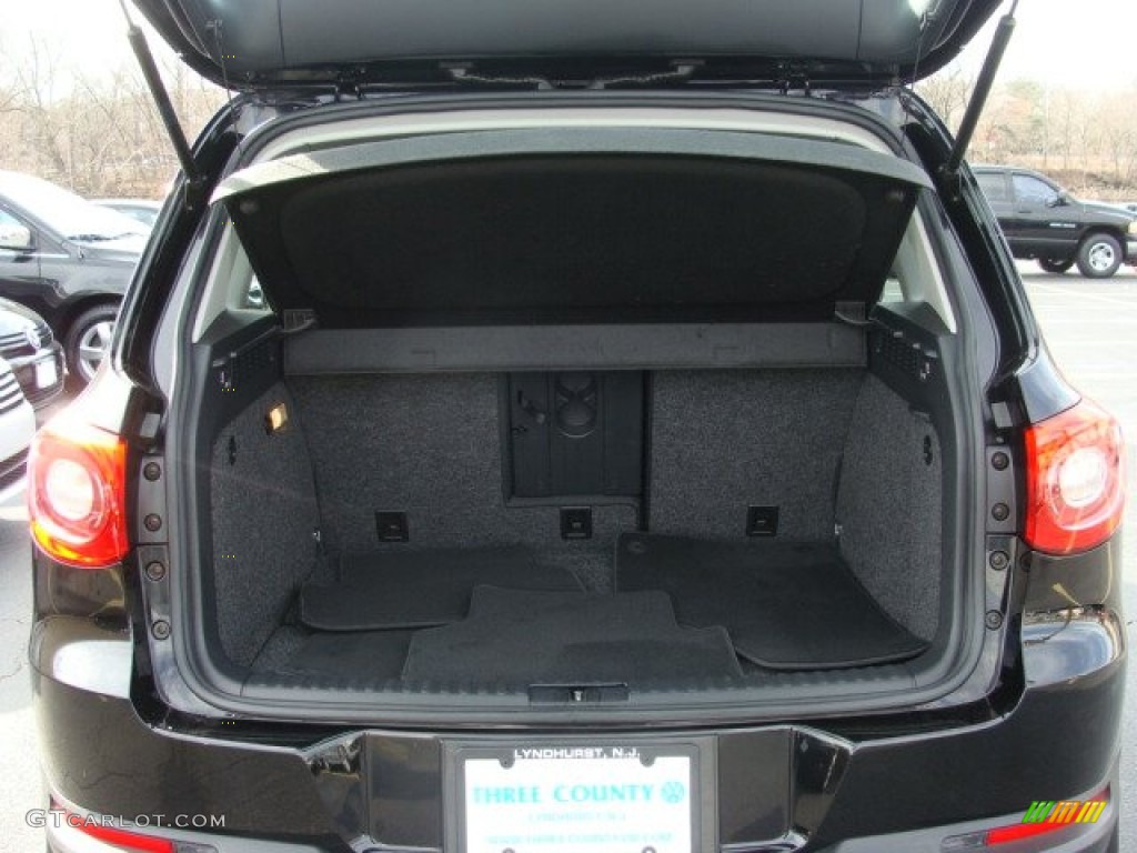 2009 Volkswagen Tiguan S Trunk Photo #61306373