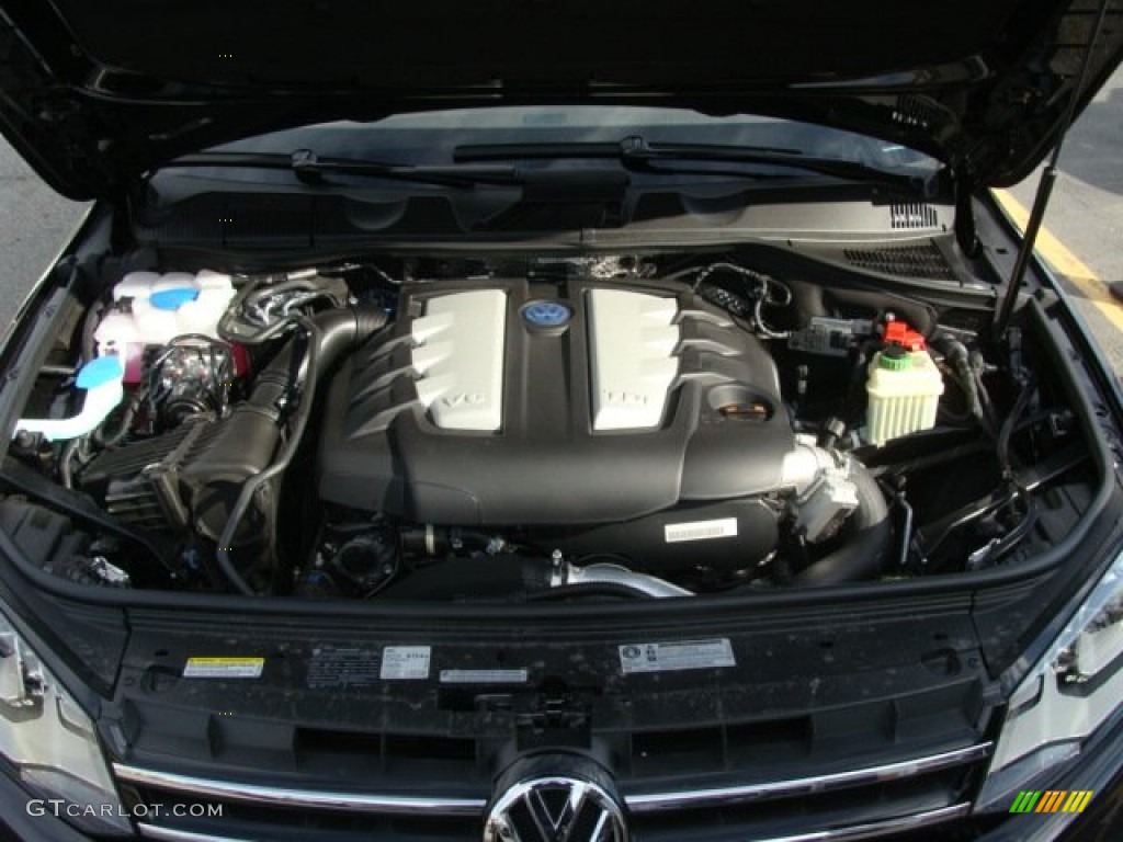 2012 Volkswagen Touareg TDI Lux 4XMotion Engine Photos