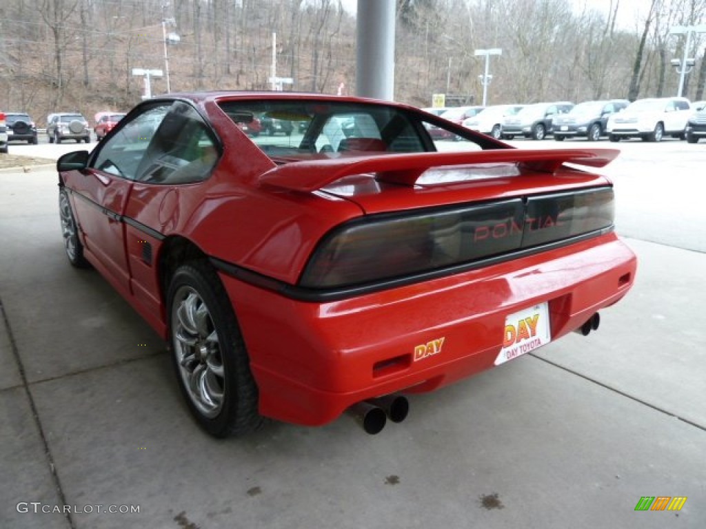 1986 Fiero GT - Red / Gray photo #4