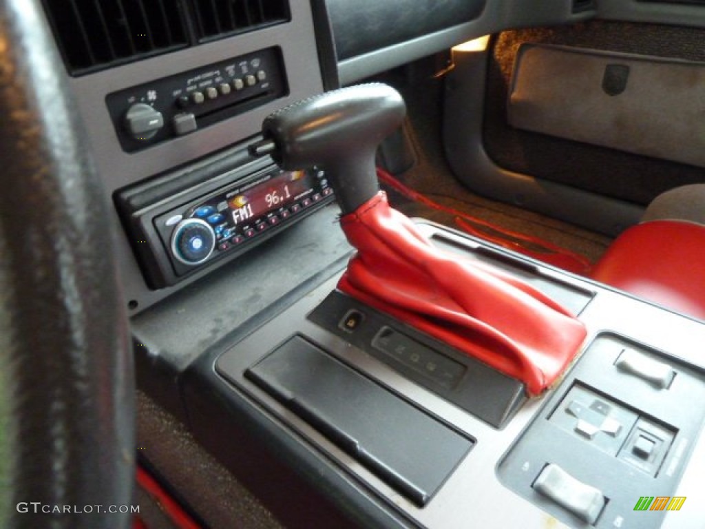 1986 Fiero GT - Red / Gray photo #12