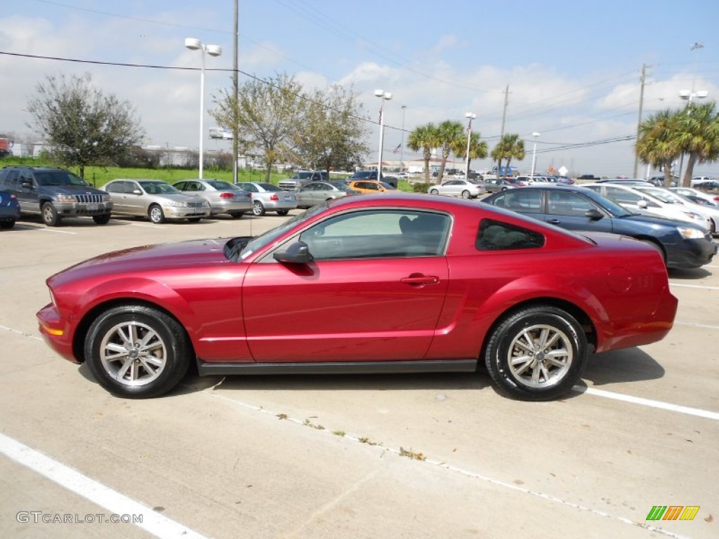 2005 Mustang V6 Deluxe Coupe - Redfire Metallic / Dark Charcoal photo #4