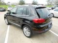 Deep Black Metallic - Tiguan SE Photo No. 5