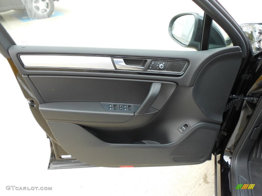 2012 Volkswagen Touareg VR6 FSI Sport 4XMotion Black Anthracite Door Panel Photo #61310407