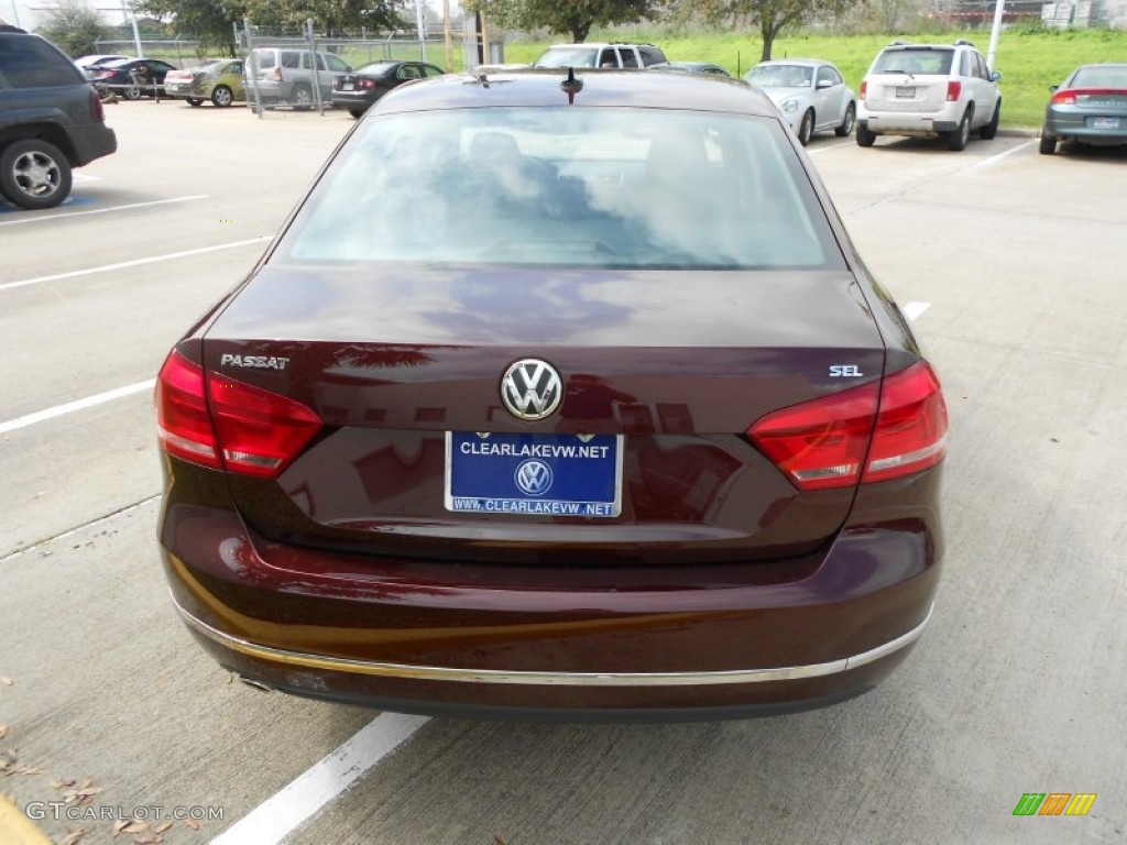 2012 Passat 2.5L SEL - Opera Red Metallic / Titan Black photo #6