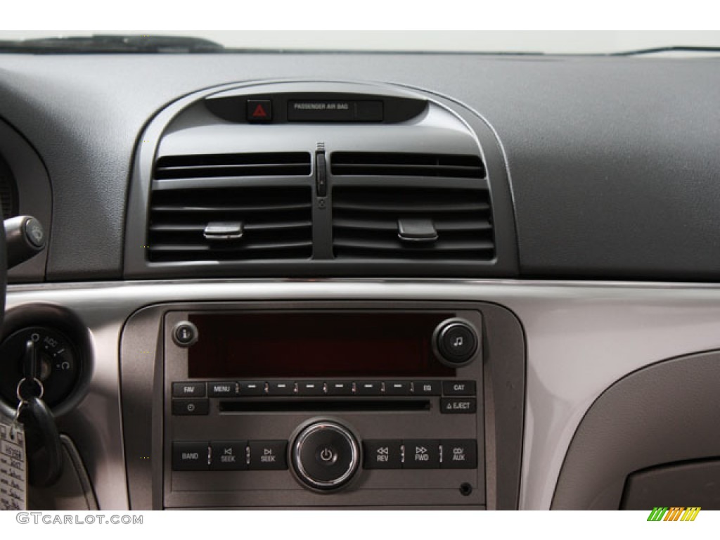 2007 Aura XE - Berry Red / Gray photo #10