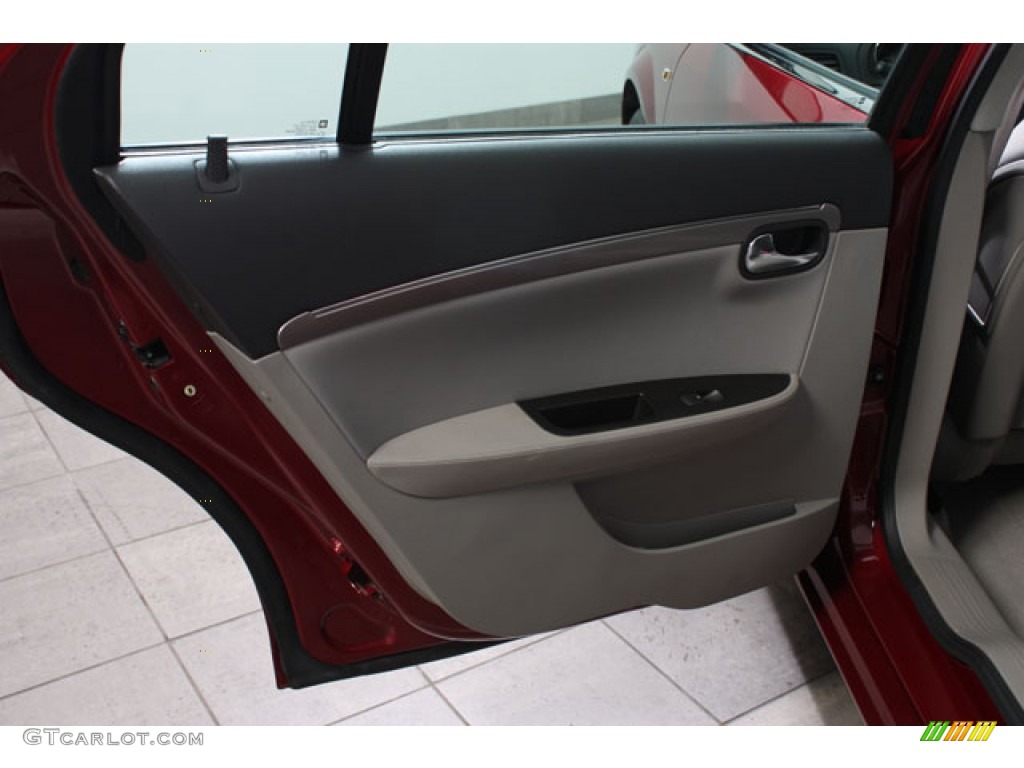 2007 Aura XE - Berry Red / Gray photo #15