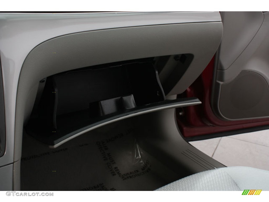 2007 Aura XE - Berry Red / Gray photo #21