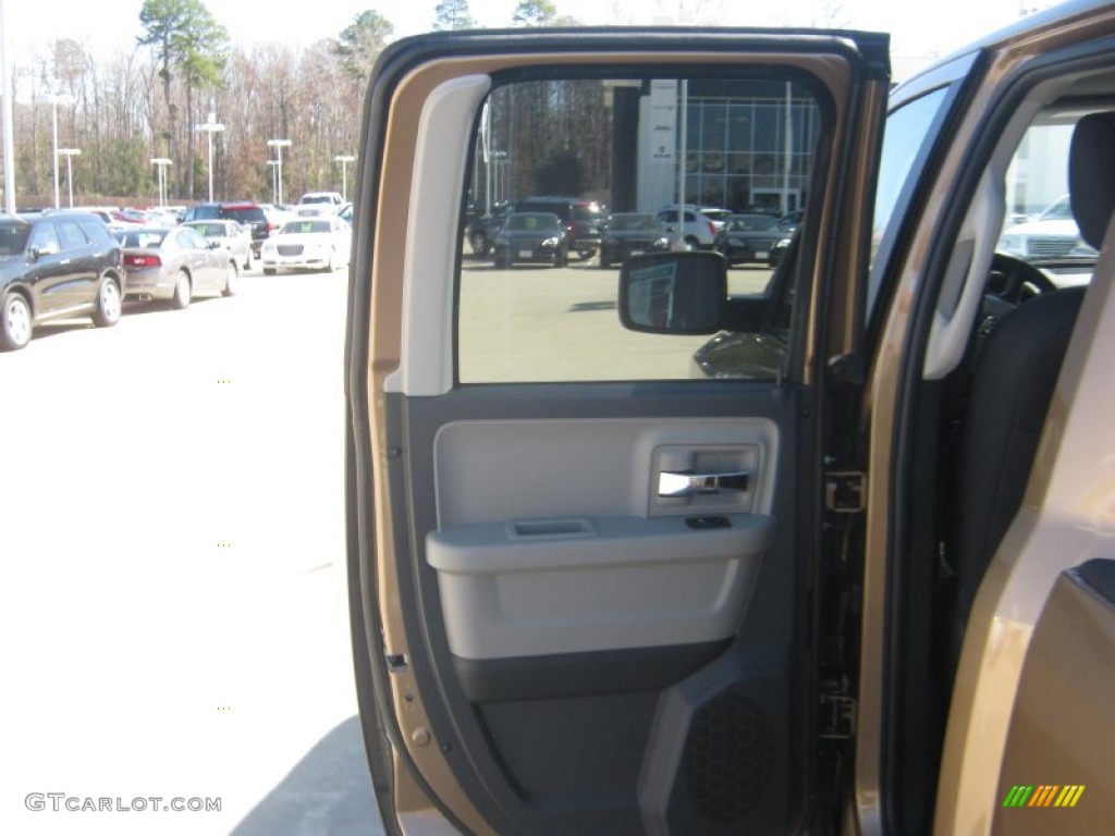 2012 Ram 1500 Lone Star Quad Cab - Saddle Brown Pearl / Dark Slate Gray/Medium Graystone photo #17