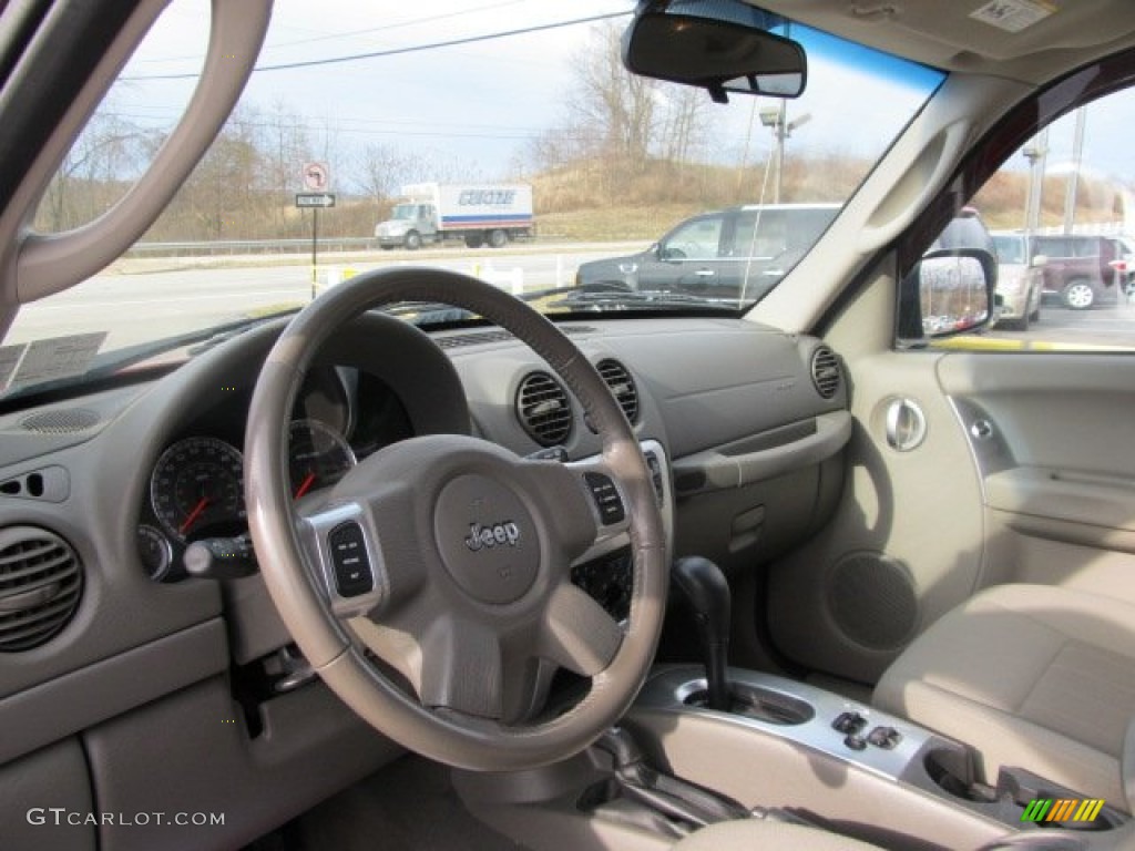 Khaki Interior 2006 Jeep Liberty Limited 4x4 Photo #61317260