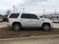 White Diamond Tricoat - Escalade  Photo No. 6