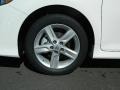 Super White - Camry SE Photo No. 10
