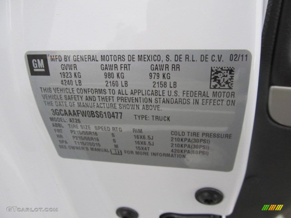 2011 HHR LS Panel - Arctic Ice White / Ebony photo #24