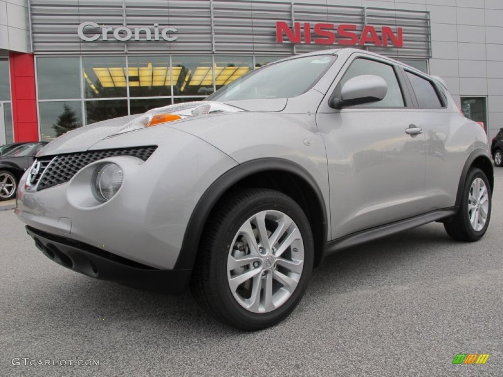 Chrome Silver Nissan Juke