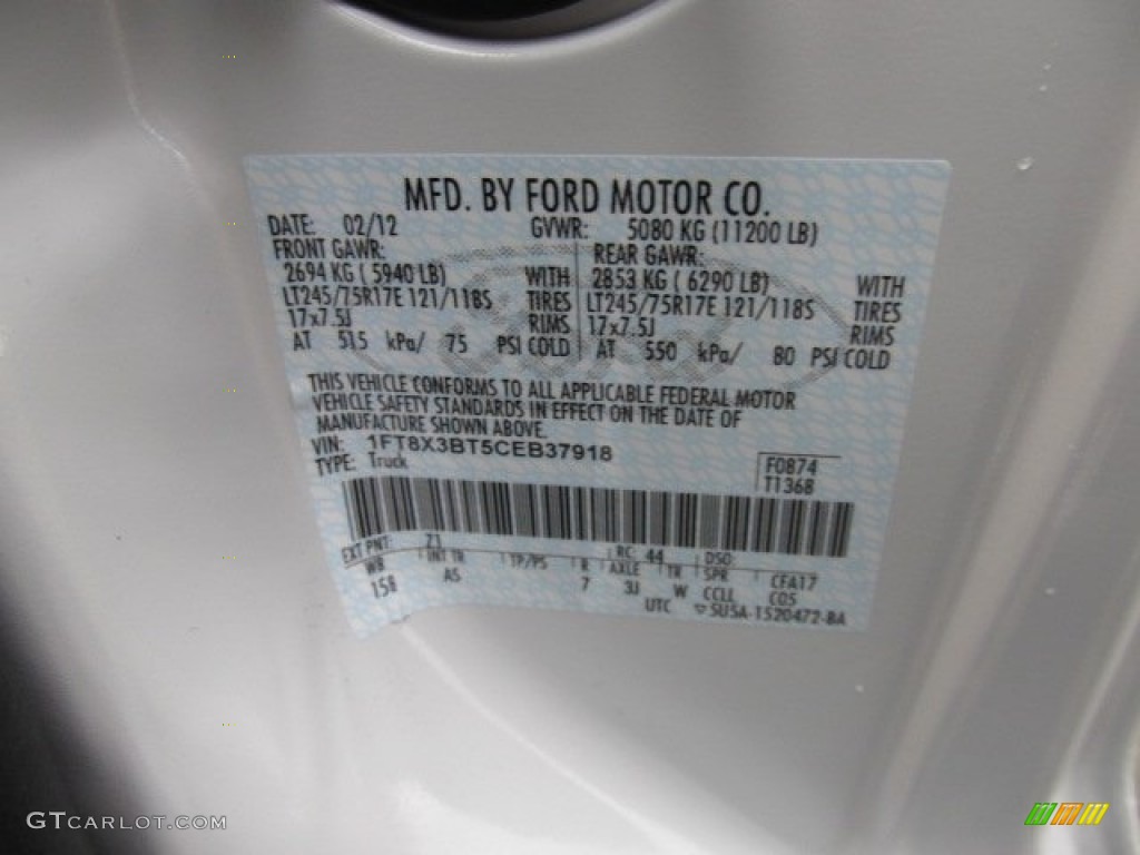 2012 F350 Super Duty XL SuperCab 4x4 - Oxford White / Steel photo #24