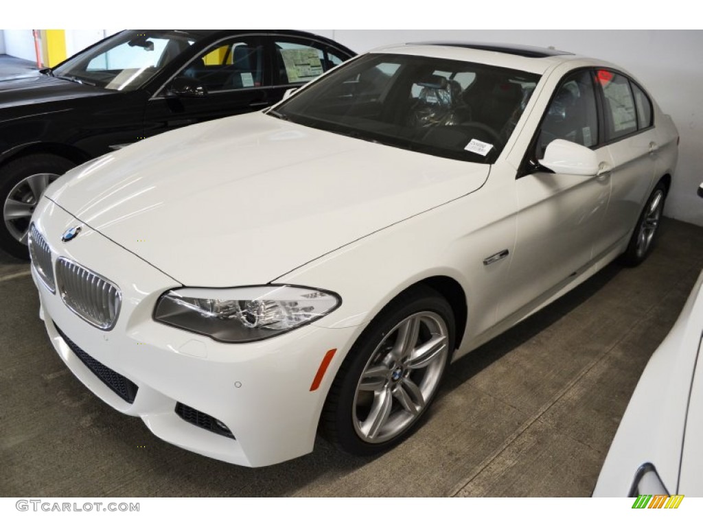 2012 5 Series 550i Sedan - Alpine White / Black photo #7