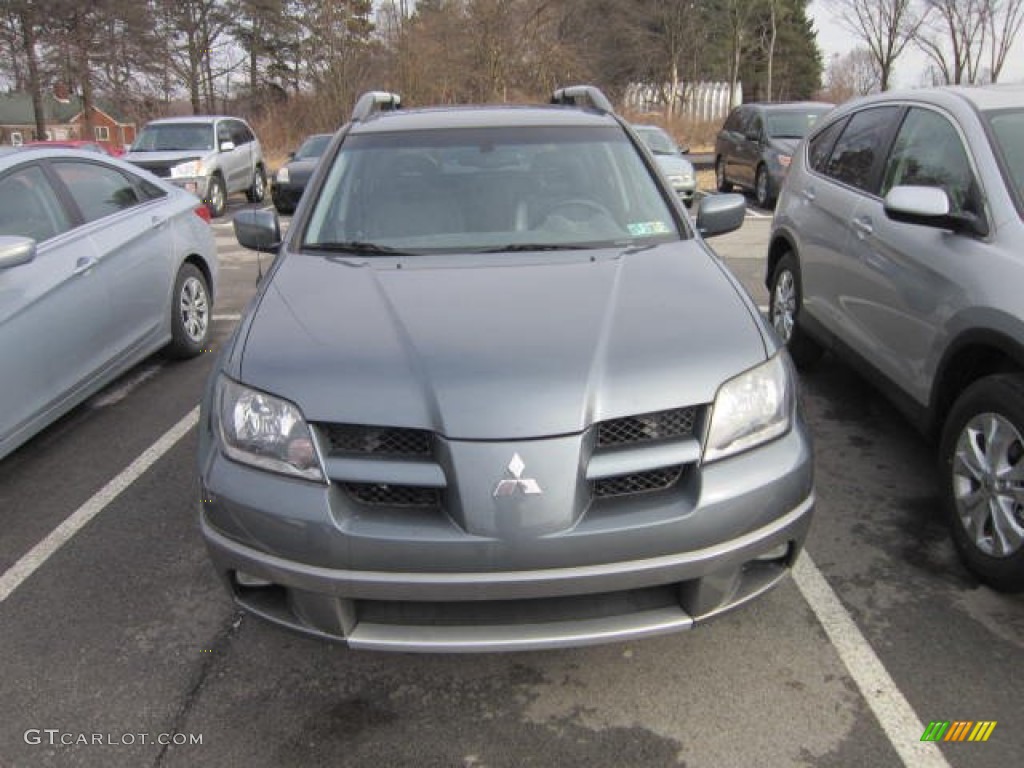 2004 Outlander XLS AWD - Urban Gray Pearl / Charcoal photo #2